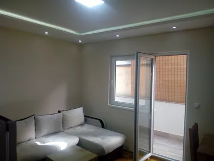 Cara Lazara | 4zida.rs