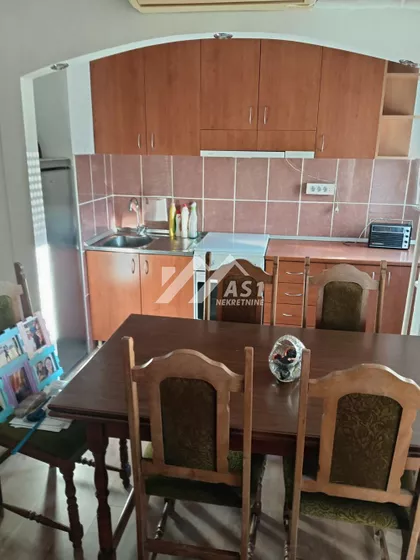 Bulevar Cara Lazara | 4zida.rs