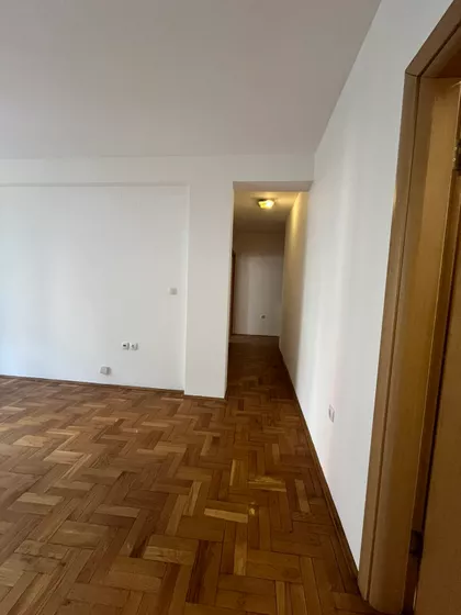 Janka Čmelika | 4zida.rs