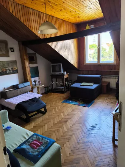Crnogorska | 4zida.rs
