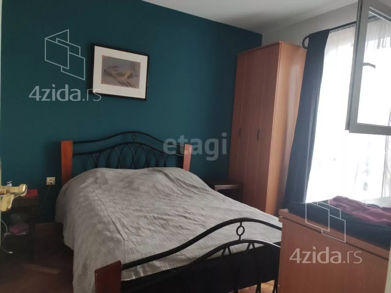 Četvoroiposoban stan | 4zida