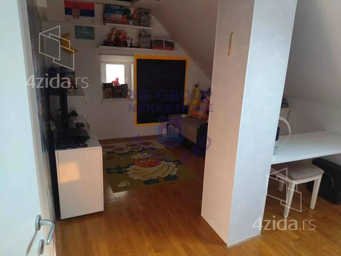 Četvorosoban stan | 4zida