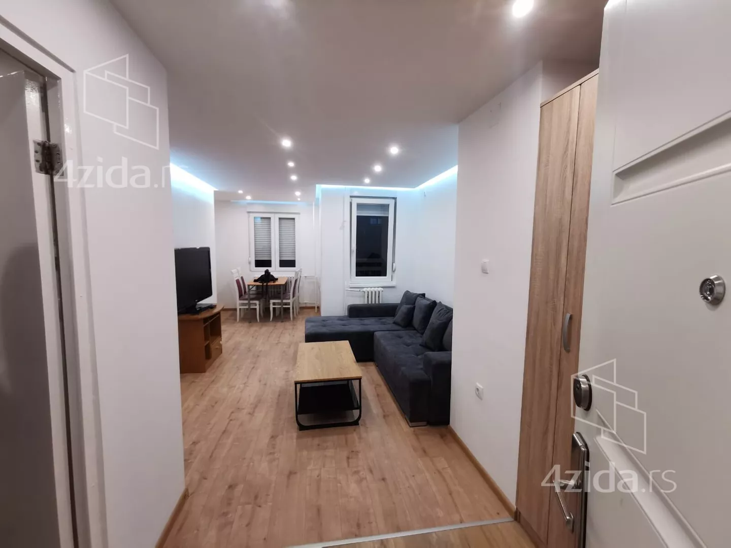 Jednoiposoban stan | 4zida