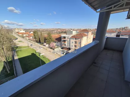 Vašarište | 4zida.rs