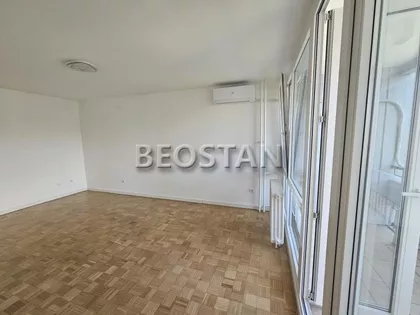 Milentija Popovića | 4zida.rs