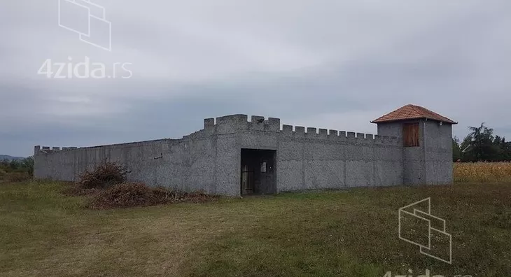Lokal | 4zida