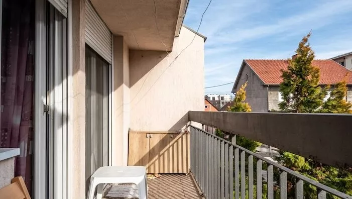 Petosoban stan | 4zida