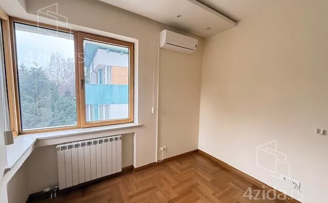 Šestosoban stan | 4zida