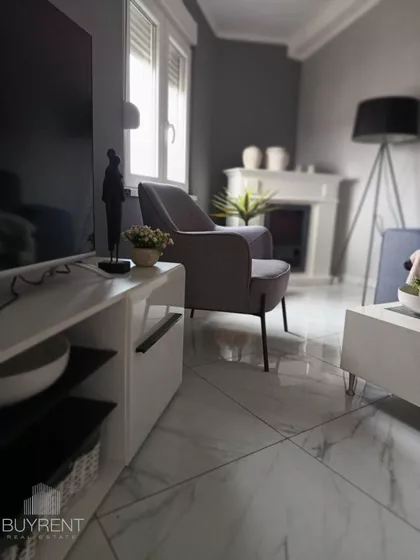 Vojvode Vlahovića | 4zida.rs