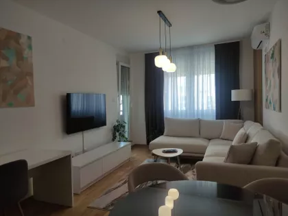 Gorana Jojića | 4zida.rs