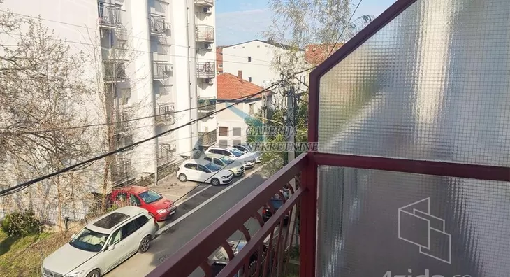 Četvoroiposoban stan | 4zida