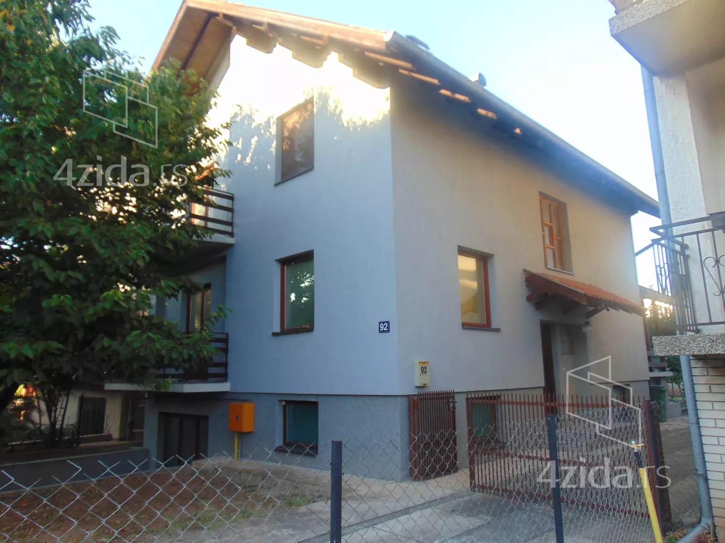 3-etažna kuća | 4zida