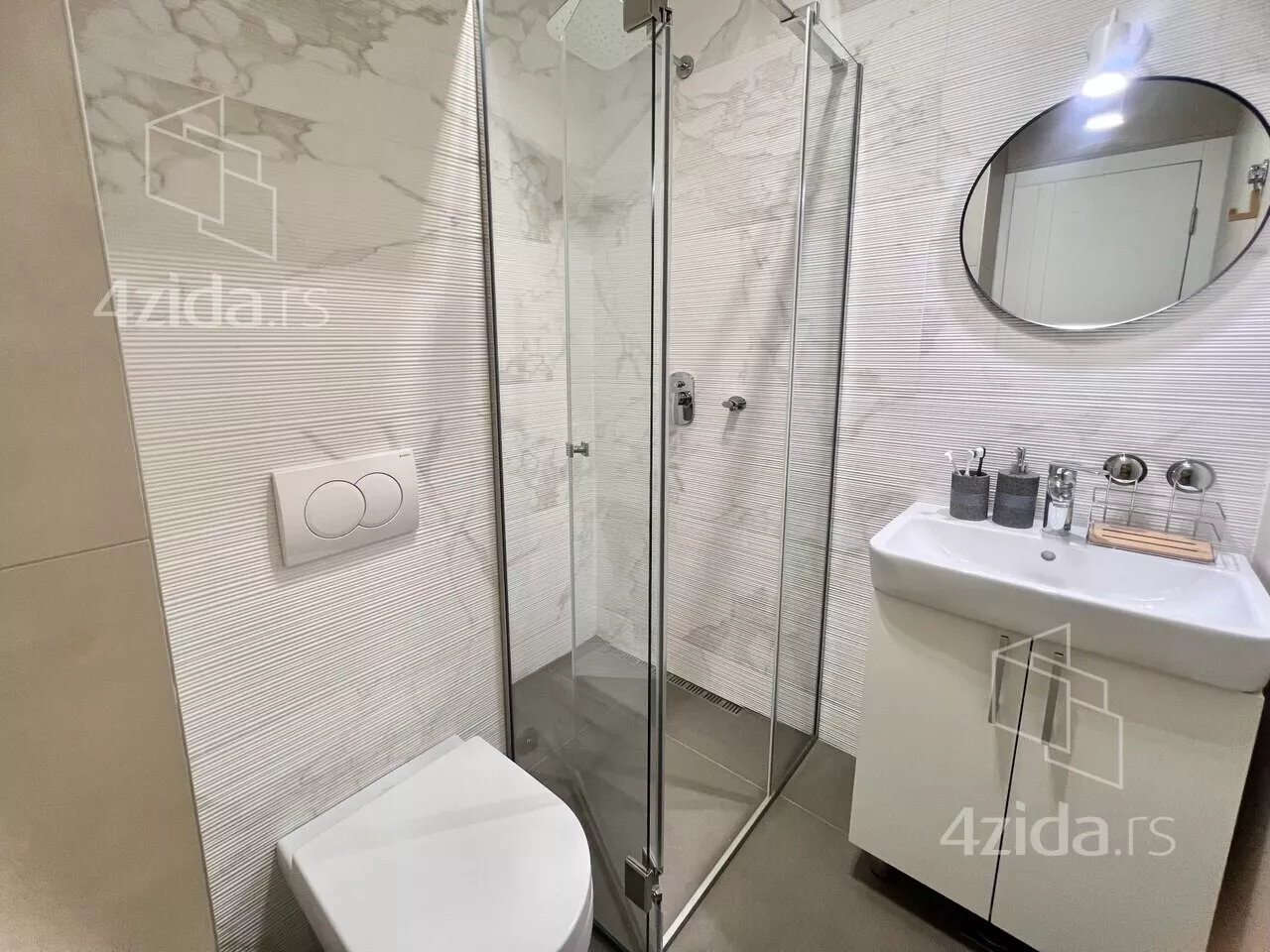 Troiposoban stan | 4zida