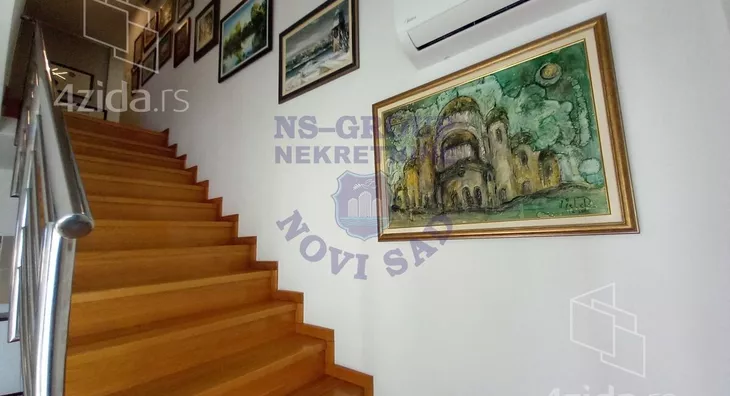 Šestosoban stan | 4zida