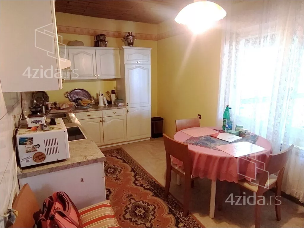 3-etažna kuća | 4zida