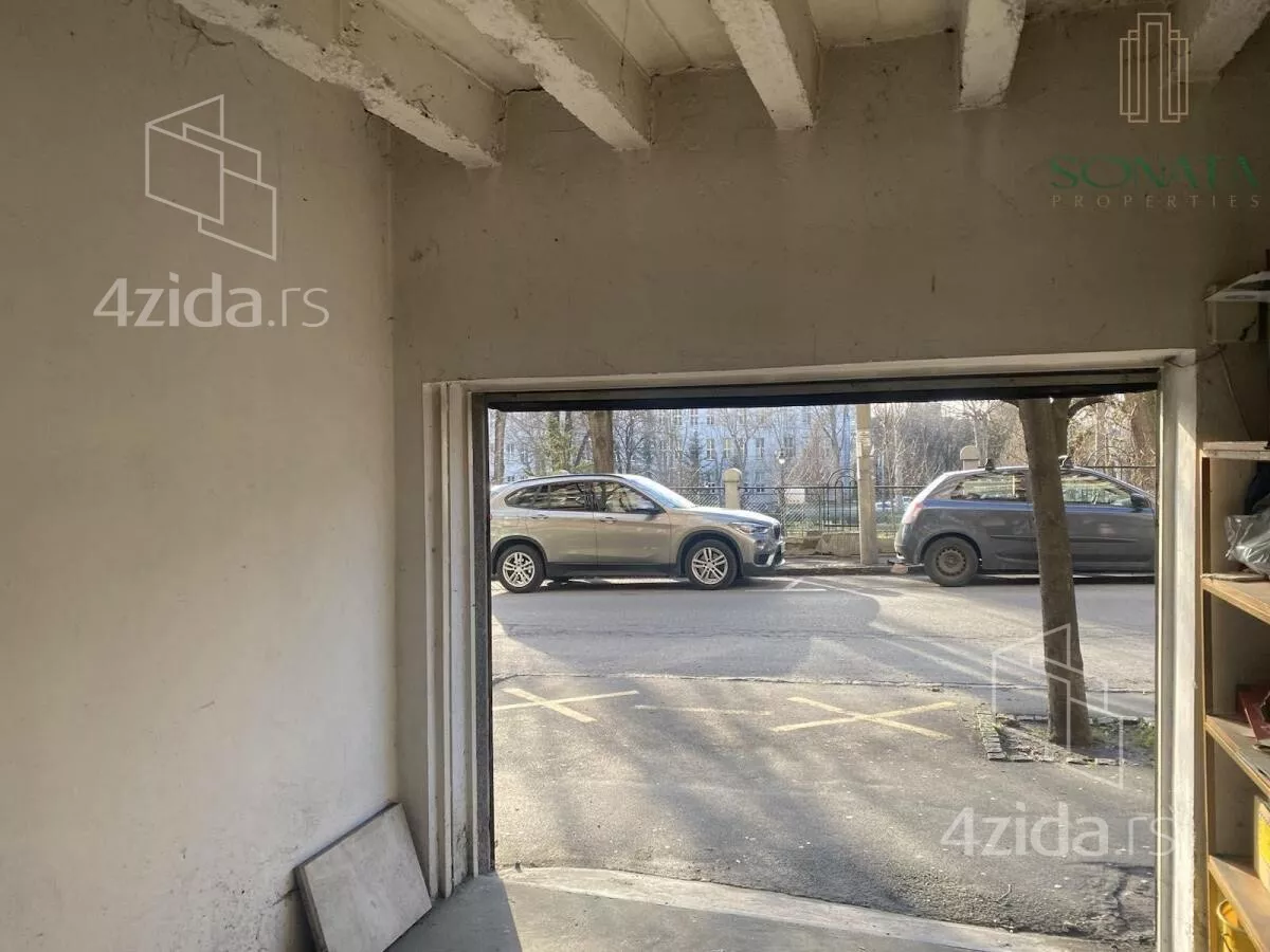 Garaža | 4zida