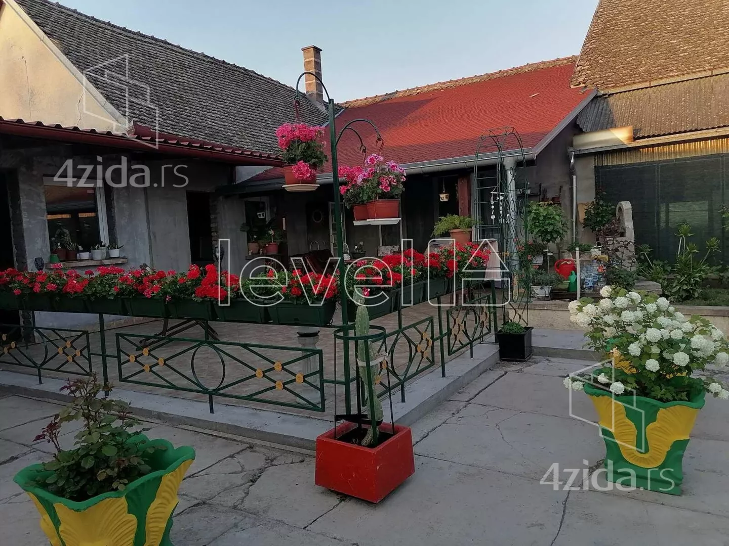 Kuća | 4zida