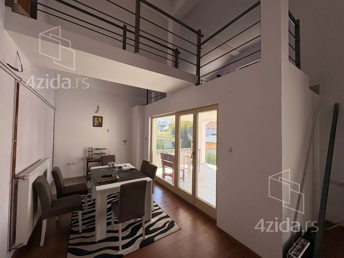 3-etažna kuća | 4zida