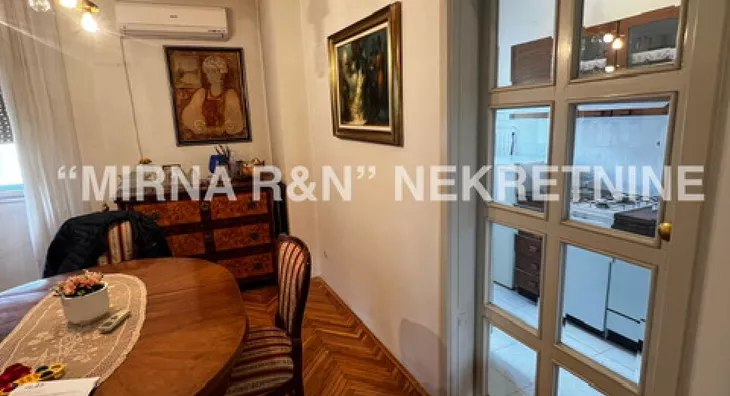 Četvoroiposoban stan | 4zida