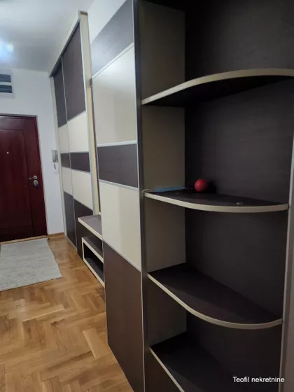 Mihizova | 4zida.rs