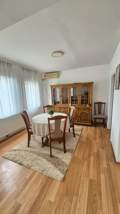 Vidovdanski Trg 1 | 4zida.rs