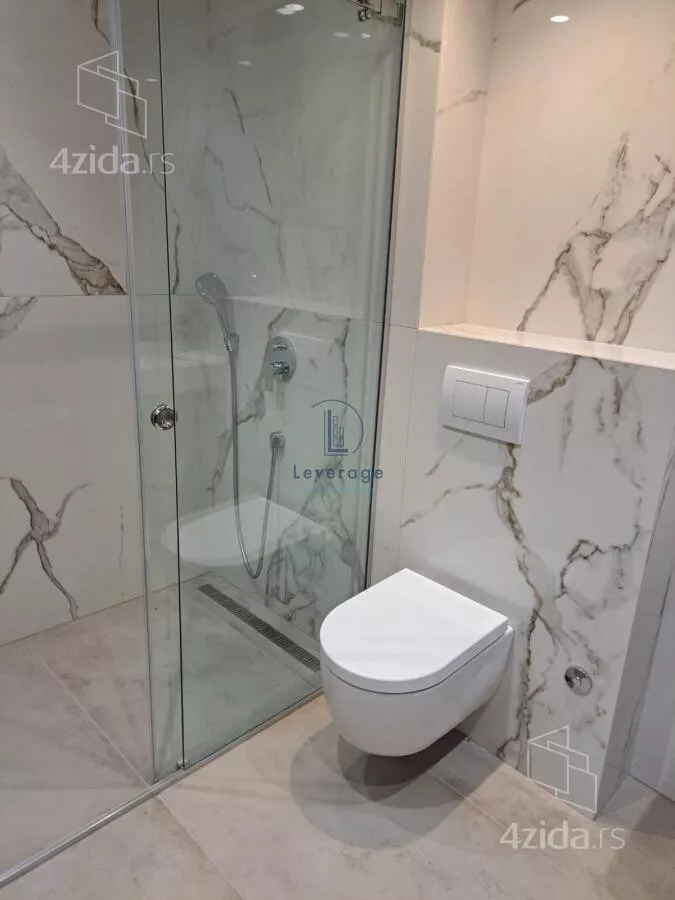 Petosoban stan | 4zida