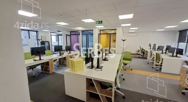Poslovni prostor | 4zida