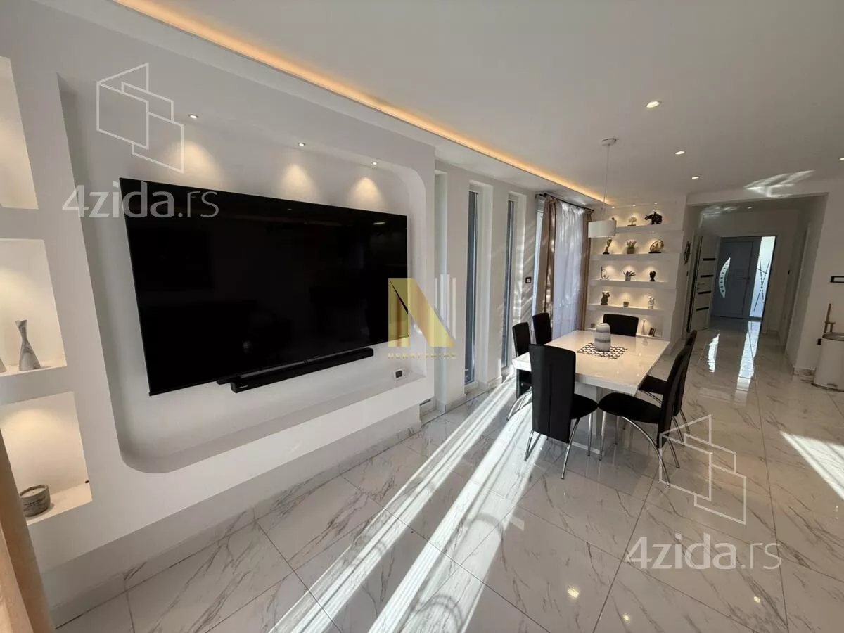 Kuća | 4zida