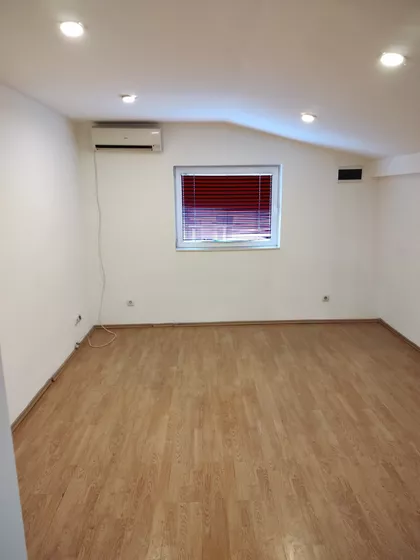 Cara Dušana | 4zida.rs