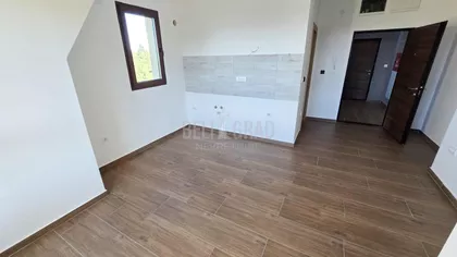 Belog narcisa | 4zida.rs