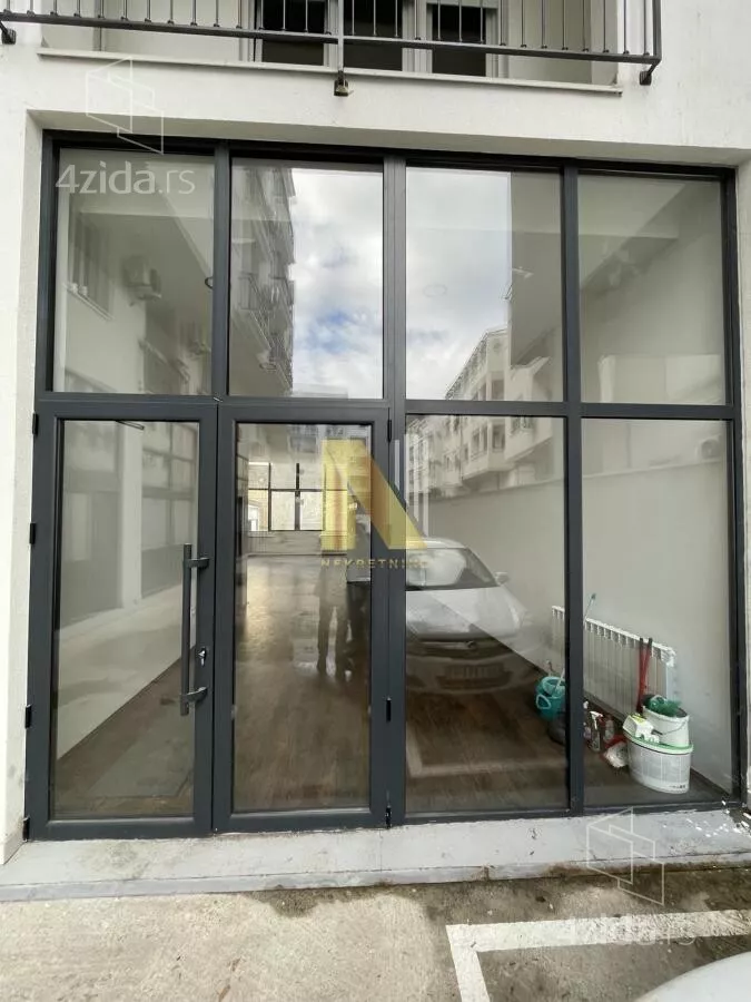 Poslovni prostor | 4zida