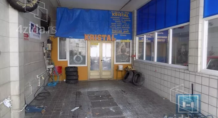 Poslovni prostor | 4zida