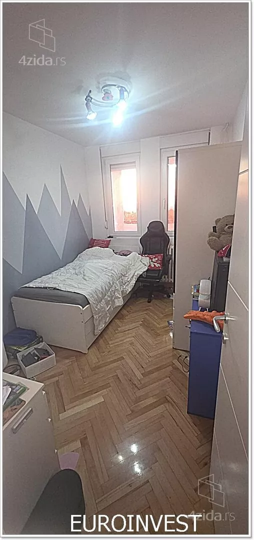 Troiposoban stan | 4zida