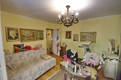 Svetomira Nikolajevića | 4zida.rs