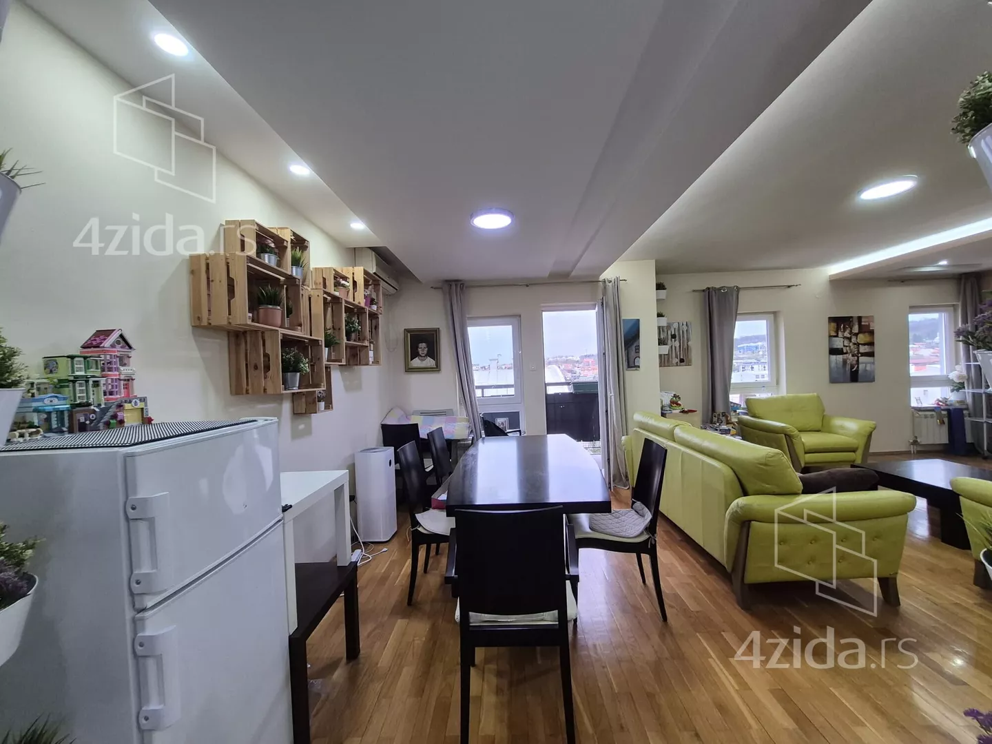 Trosoban stan | 4zida