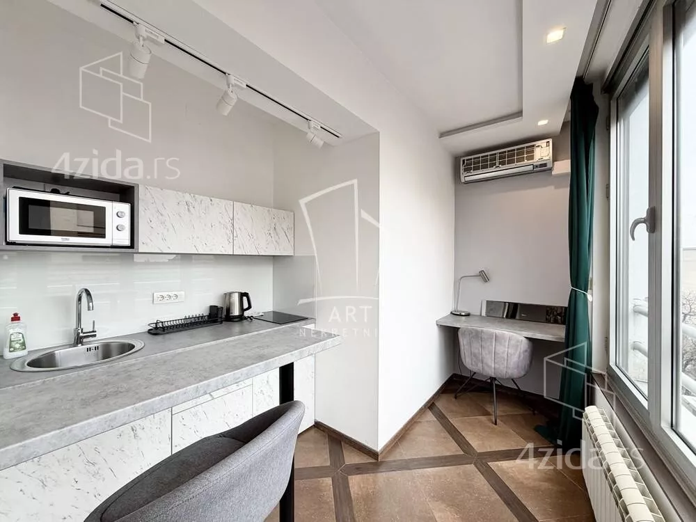 Petosoban stan | 4zida