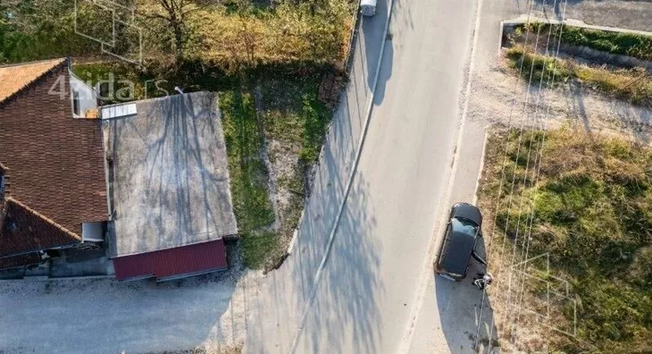 Plac | 4zida