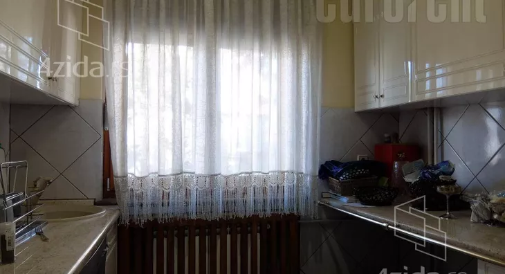 5-etažna kuća | 4zida