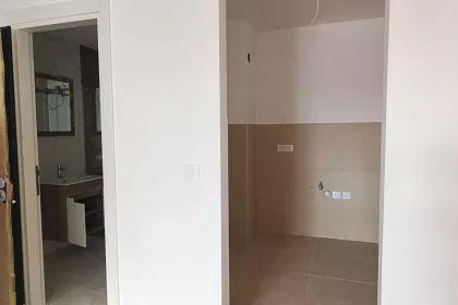 Krfska bb | 4zida.rs