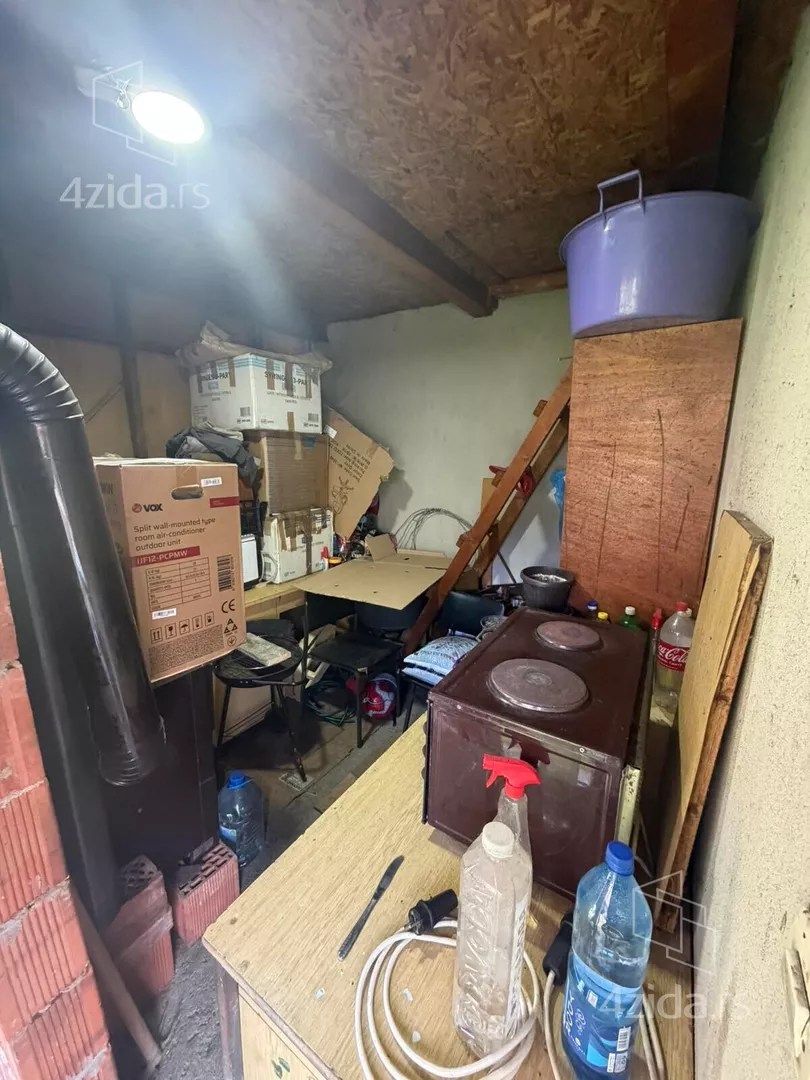 3-etažna kuća | 4zida