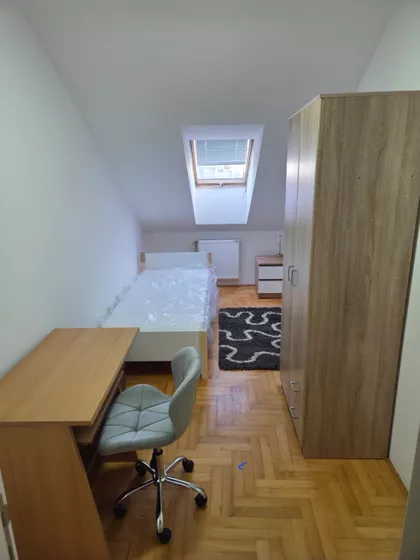 Janka Veselinovića 40 | 4zida.rs