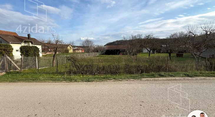 Građevinsko zemljište | 4zida