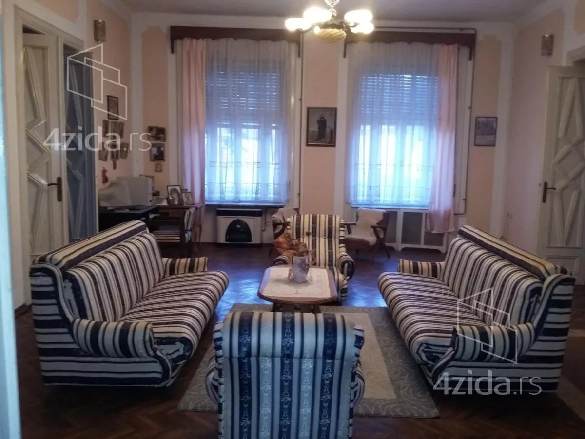 Kuća | 4zida
