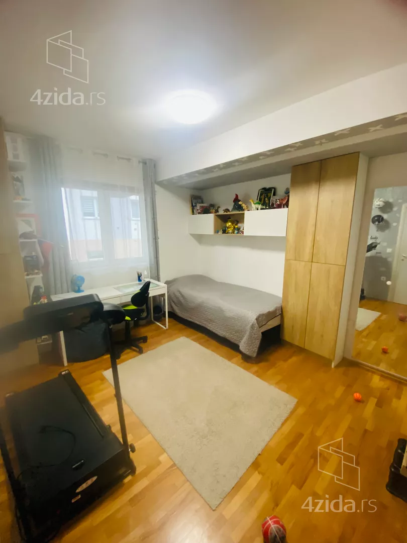 Dvoiposoban stan | 4zida