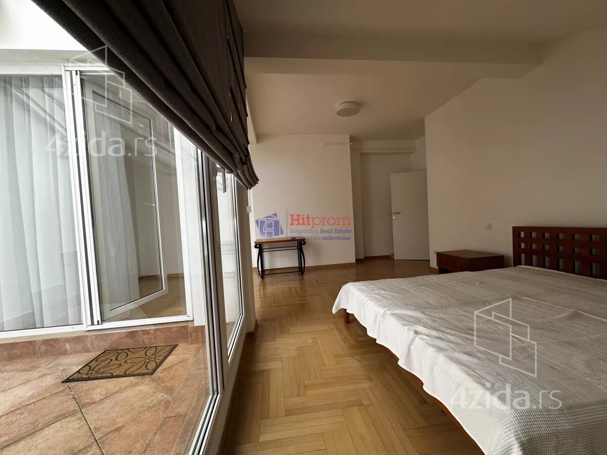 Šestosoban stan | 4zida