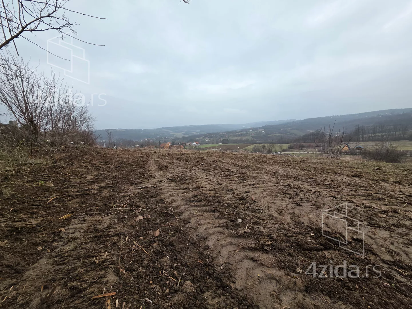 Građevinsko zemljište | 4zida