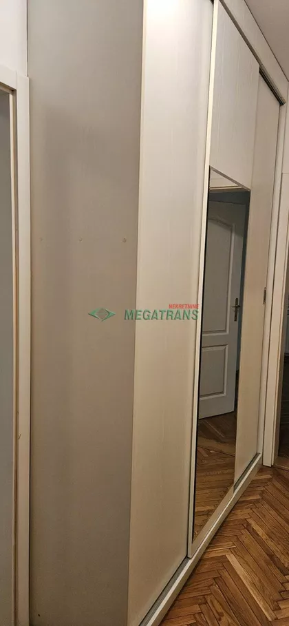 Žitni trg | 4zida.rs