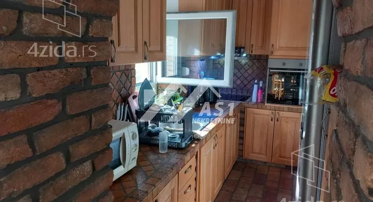 4-etažna kuća | 4zida