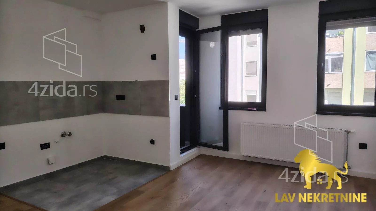 Jednoiposoban stan | 4zida