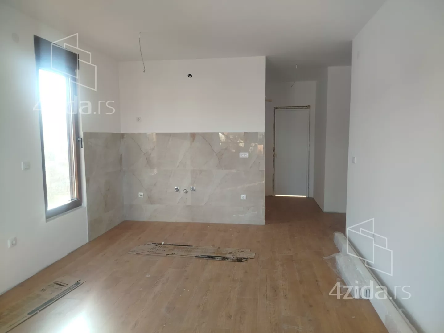 Jednoiposoban stan | 4zida